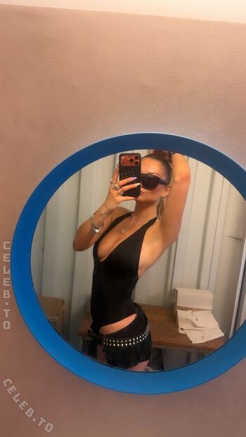 Full leaked Julia wulf page private photo