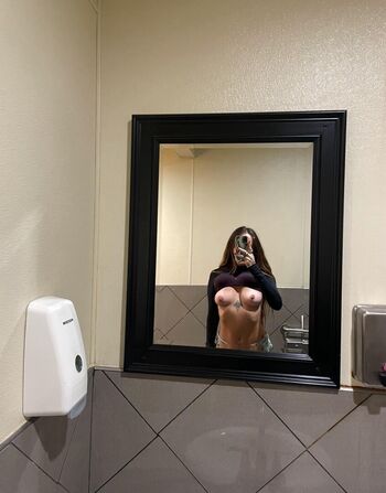 Full leaked Juliadrew private photo