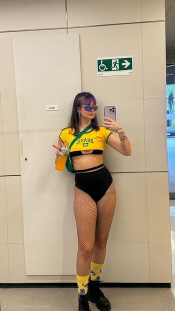 Full leaked Juliakbarni private photo