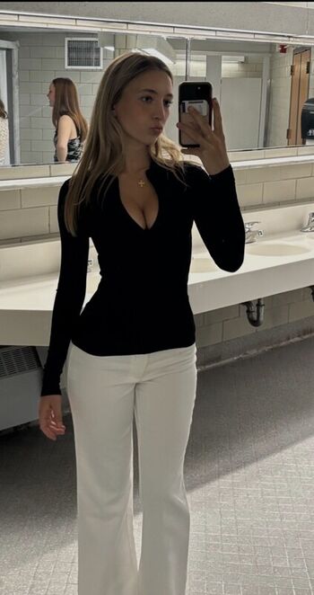 Full leaked Juliakrause private photo