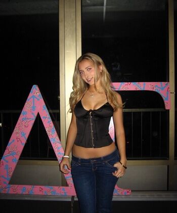 Full leaked Juliakrause private photo