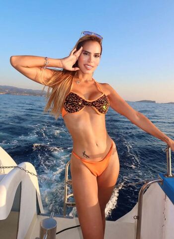 Full leaked Julianaseligmann private photo