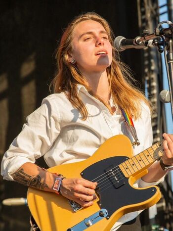 Full leaked Julien baker private photo