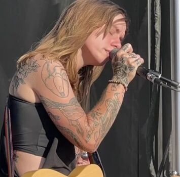 Full leaked Julien baker private photo