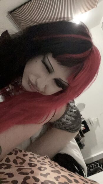 Full leaked Juliesanerr private photo