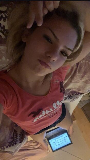Full leaked Junepersyn private photo