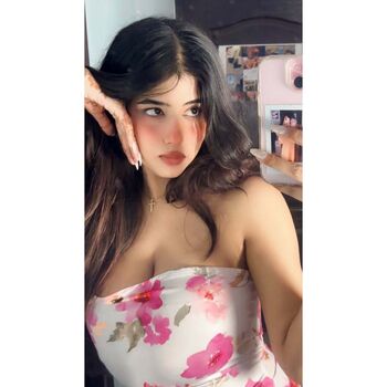 Full leaked Justbeingkayra page private photo