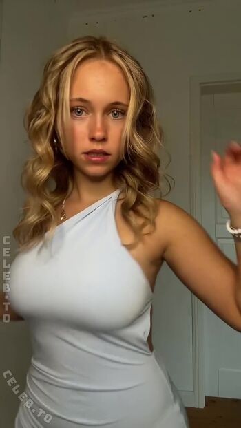 Full leaked Justfranzi x private photo