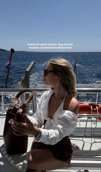 Full leaked Justsayeleanor private photo