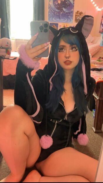 Full leaked Kttyvee private photo