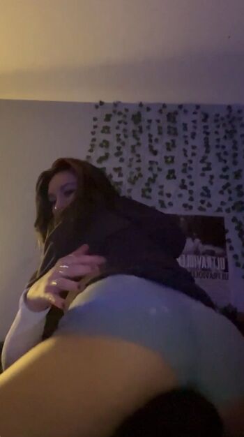 Full leaked Kryssa private photo