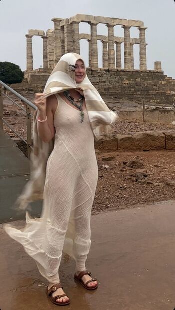 Full leaked Kacey musgraves private photo