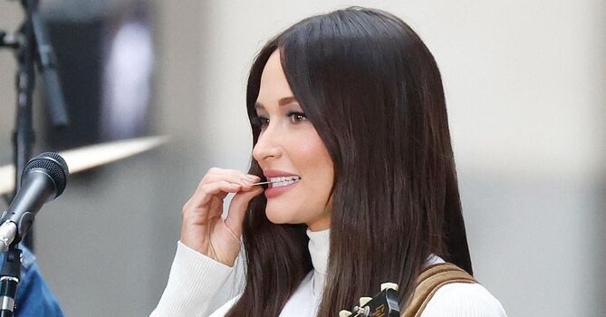 Full leaked Kaceymusgraves private photo