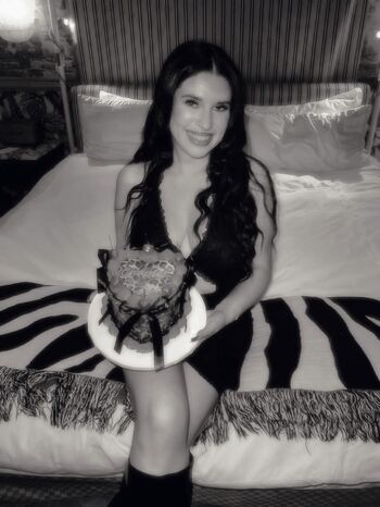 Full leaked Kaelyn private photo