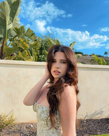 Full leaked Kaelyn private photo
