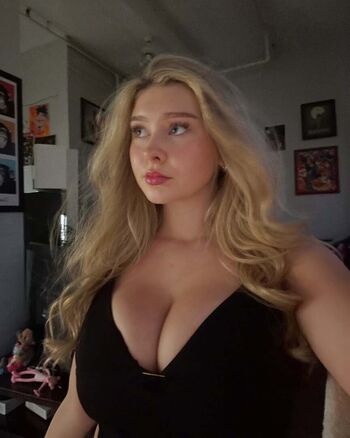 Full leaked Kaena private photo