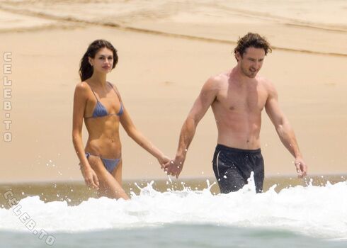 Full leaked Kaia gerber private photo
