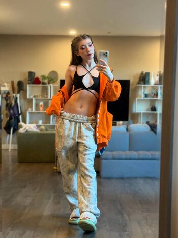Full leaked Kaisa private photo
