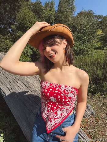 Full leaked Kaitlin witcher  page private photo