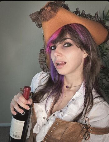 Full leaked Kaitlin witcher private photo