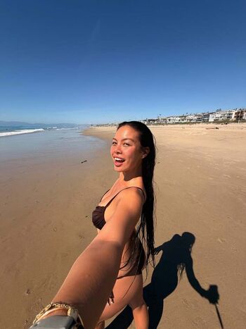 Full leaked Kaitlinshee private photo