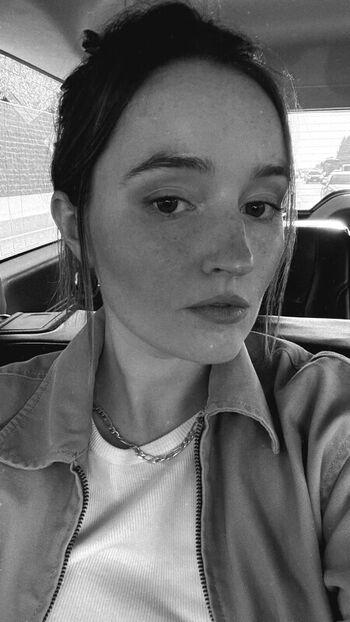 Full leaked Kaitlyn dever private photo