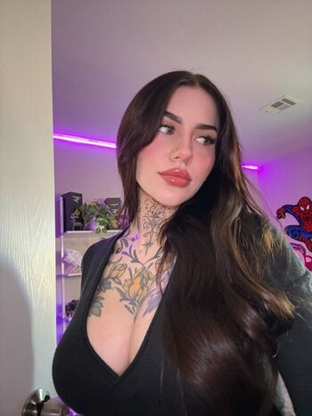 Full leaked Kalei private photo
