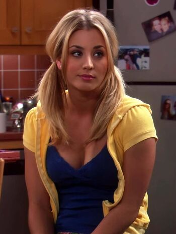 Full leaked Kaley cuoco private photo