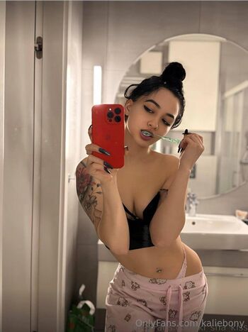 Full leaked Kaliebony private photo