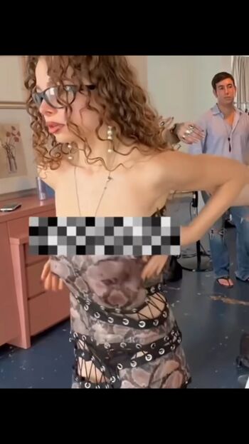 Full leaked Kalogeras sisters private photo