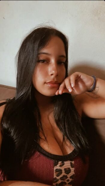 Full leaked Kamy private photo
