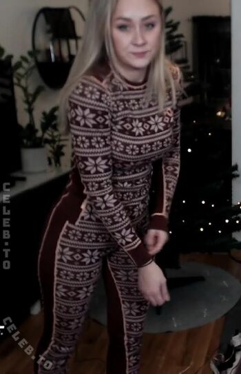 Full leaked Kandyland private photo