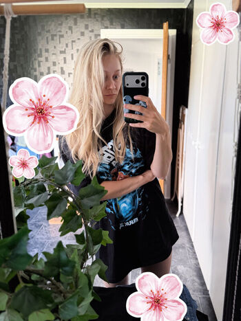 Full leaked Kandyland private photo