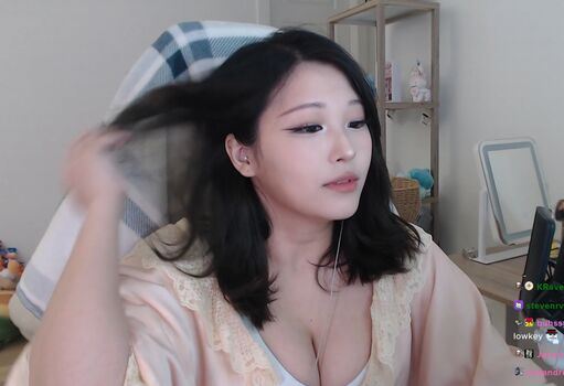 Full leaked Kang hee yoon page private photo