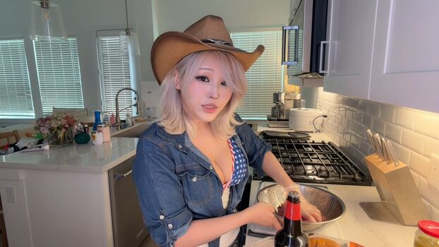 Kang Hee Yoon
