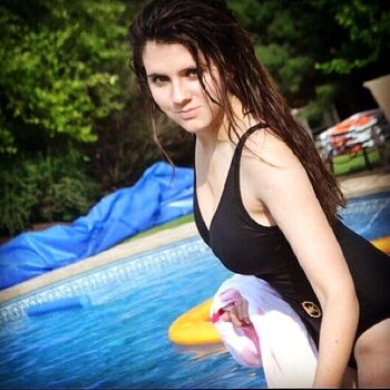 Full leaked Kara hayward private photo
