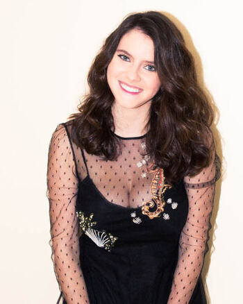 Full leaked Kara hayward private photo