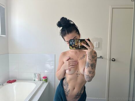 Full leaked Karaiiz private photo