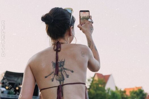 Full leaked Karamelisiertt private photo