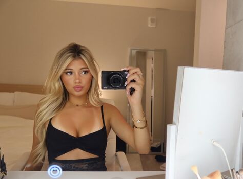Full leaked Karenamikus private photo