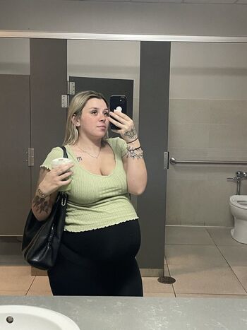 Full leaked Karifrances private photo