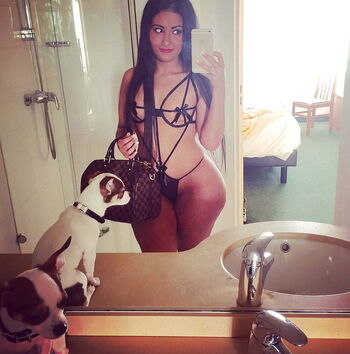 Full leaked Karima la rbz private photo