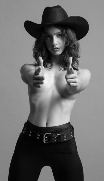 Full leaked Karina flores private photo