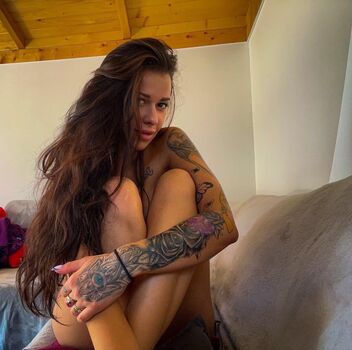 Full leaked Karinapetro private photo