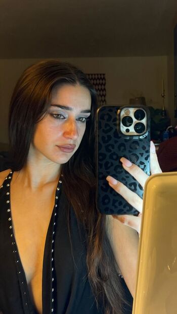 Full leaked Karinne elizabeth private photo