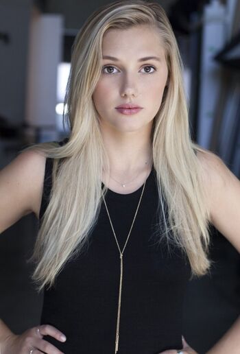 Full leaked Karis cameron private photo