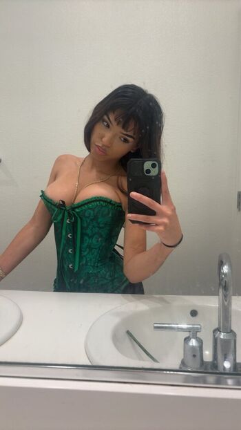 Full leaked Karlablairr private photo
