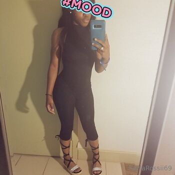 Full leaked Karlaj page private photo