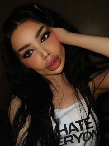 Full leaked Karmabitee private photo