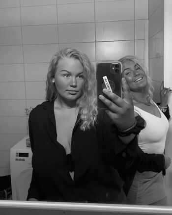 Full leaked Karolina nilsson private photo